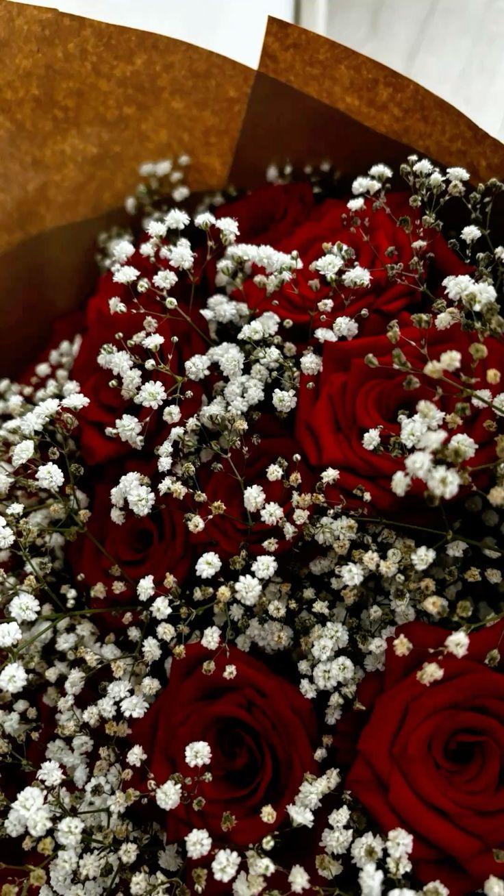 SilverFieldStudio workshop space where corporate flower arrangements are designed and prepared for business delivery